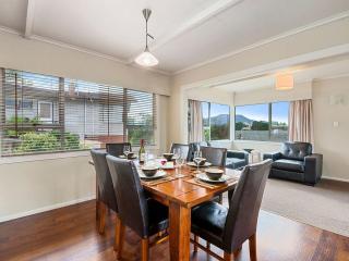 Taupo Panorama - Lake Taupo Holiday Home - Taupo - 2