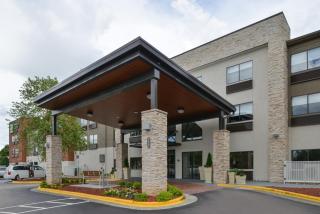 Holiday Inn Express & Suites Raleigh NE - Medical Ctr Area by IHG - Raleigh - 0