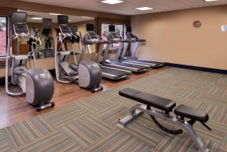 Holiday Inn Express & Suites Raleigh NE - Medical Ctr Area by IHG - Raleigh - 5