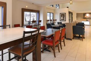 Holiday Inn Express & Suites Raleigh NE - Medical Ctr Area by IHG - Raleigh - 9