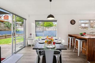 True Blue - Taupo Holiday Home - 8