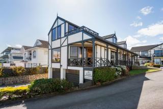 Fenworth - Taupo Holiday Home - Taupo - 0