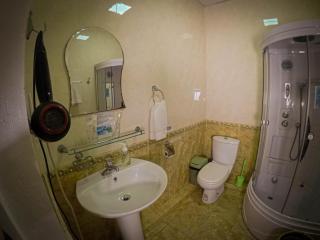 LG53 Tour & Hostel - 2