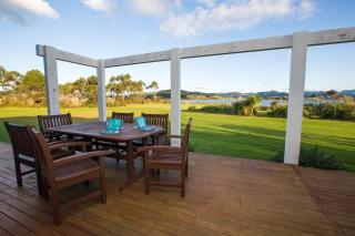 Waterfront Wonder - Matarangi Holiday Home - Matarangi - 1
