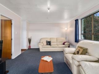 Relax Lakeside - Lake Rotoiti Bach - Rotoiti - 8