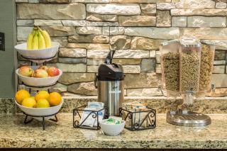 Staybridge Suites North Jacksonville by IHG - Jacksonville - 3