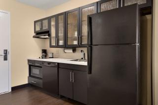 Candlewood Suites Vestal - Binghamton by IHG - 9