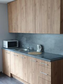 SUNNY GLOW Studio LOQUS - 1