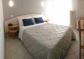 Hotel Prestige - Rimini - 3
