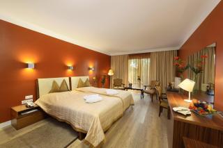 Schlosshotel Weikersdorf - 1