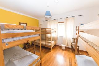 Ericeira Chill Hill Hostel & Private Rooms - Ericeira - 1