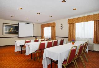 Best Western Lakewood Inn - Hebron - 9