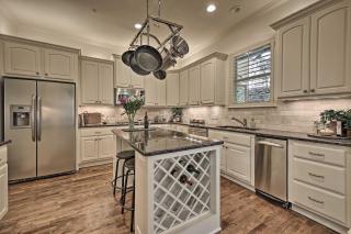 Lavish Austin Retreat 1 Mi to Downtown and Sixth St - 3