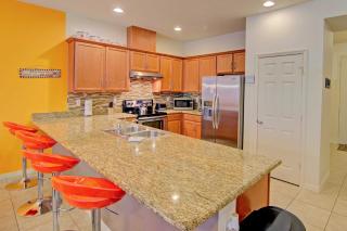 about 4 Mi to Disney Compass Bay Resort Gem with Views - Kissimmee - 4