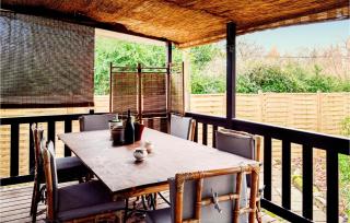 Lovely StaCaravan In Livry-Sur-Seine - Livry-sur-Seine - 4