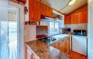 Lovely StaCaravan In Livry-Sur-Seine - Livry-sur-Seine - 1