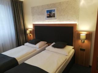 Hotel Bohemians - Prague - 8