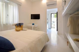 MARILISE - La maison blue private garden & terrace - Meta - 3