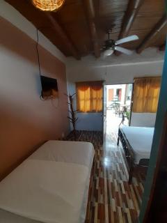 The Weekend Hostal - Montañita - 6