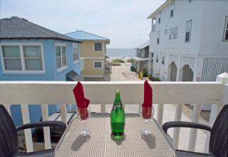 Tybeeland Steps to the Beach with Oceanviews, Beachside of Butler Ave - Tybee Island - 0