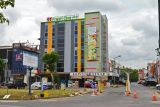 Fresh One Hotel - Batam Center - 0