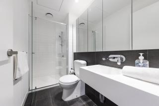 Manhattan Modern Apartments at Southern Cross - 3