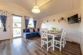 Chłopy Beach Resort - domki letniskowe i apartamenty - Chłopy - 9