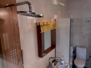 An En-suite with a Queen bed and a kitchenette - Athen - 7