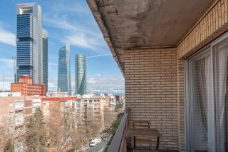 Tu Escapada Urbana - Plaza de Castilla III, Diseño y Localización - Madrid - 5