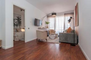 Tu Escapada Urbana - Plaza de Castilla III, Diseño y Localización - 6