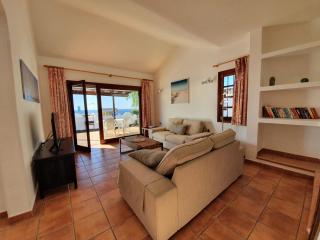 2 bedroom villa 'The Bungalow' with private heated pool. - Puerto del Carmen - 7