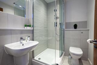 Hilltop Serviced Apartments- Northern Quarter - 8