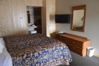 Econo Lodge - 9