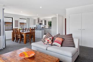 The Waterfront Ruakaka - Ruakaka Holiday Home - Ruakaka - 4