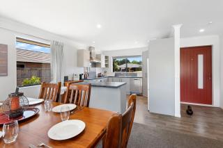 The Waterfront Ruakaka - Ruakaka Holiday Home - Ruakaka - 2