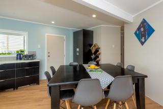 ONEPU MOANA 4-6 Bdr Holiday Home - 1