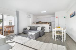 APARTAMENTO COR DO MAR - Sunny, Clean and spacious apartment with sea view, in Alvor - very close walking distance to the beach and Alvor Village - Alvor - 4