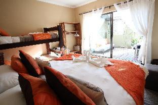 MALI Boutique Lodge & Tube 'n Axe Budget Accommodation - Stormsrivier - 3