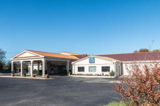 Motel 6-Stephenville, TX - 3