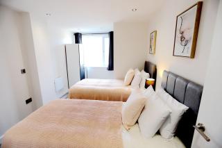Birmingham NECAirport Interchange shortstay homebase - Birmingham - 8