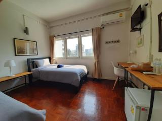 Pingplalee Female House - 1