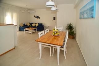 The Bluehouse - Spacious top floor flat with parking, by Mon Repos beach - Korfu-Stadt - 5