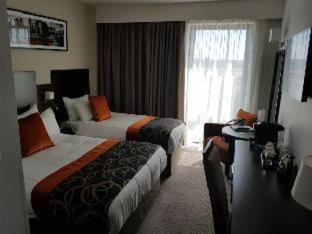 Clayton Hotel Cardiff - Cardiff - 3
