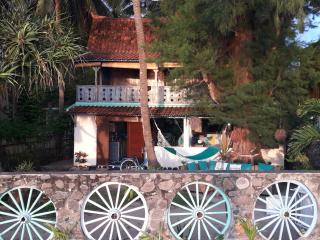 Kai's Beach House Villa - Gili Air - 3