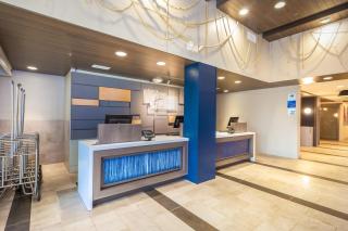 Holiday Inn Express Orange Beach - On The Beach by IHG - Orange Beach - 4