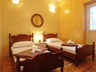 Vila Radić - Affordable stay by the beach - Trogir - 4