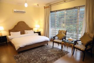 Butterfly Guest House Phase 7 Bahria Town - 6