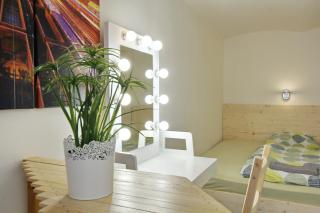 Hip Apartment at the Museum - Budapest - 8
