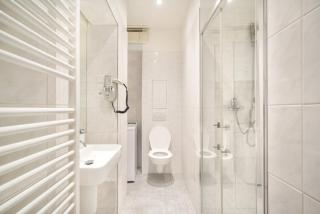Old Town Square Premium Residence - 5