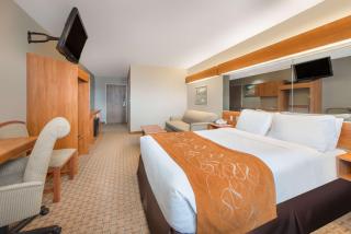 Microtel Inn & Suites - Raton - 9